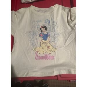 NWOT Snow White cream short sleeve cropped tee S L